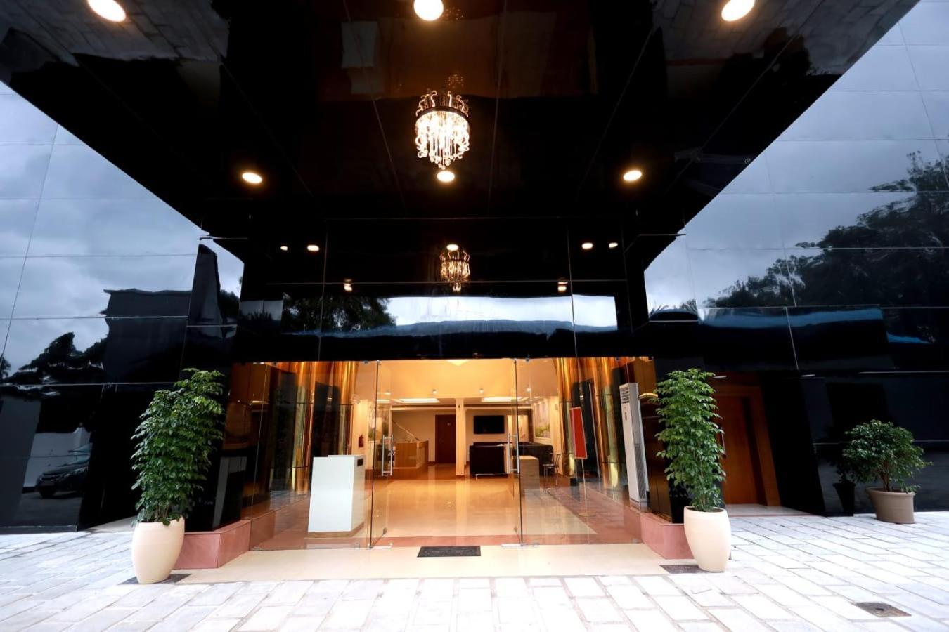 Pearl Residency Ayoor Exterior foto